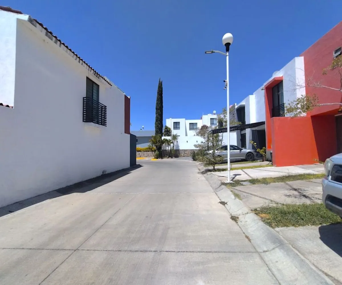 Casa En Venta,Foresta Santa Anita,Avenida Foresta 100 oyamel 38, Tlajomulco de Zúñiga, Jalisco 45645, 3 Habitaciones,2 Baños,Avenida Foresta,1,pkhyZno Casa En Venta,Foresta Santa Anita,Avenida Foresta 100 oyamel 38, Tlajomulco de Zúñiga, Jalisco 45645, 3 Habitaciones,2 Baños,Avenida Foresta,1,pkhyZno