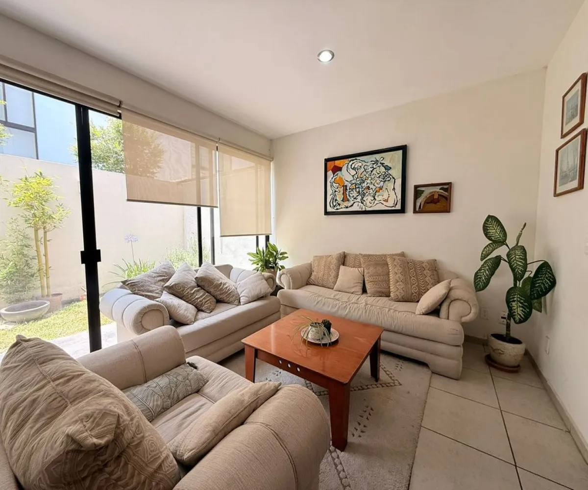 Casa En Venta,Residencial Las Grullas ,Vuelo de las grullas S/N, Tlajomulco de Zúñiga, Jalisco 45640, 4 Habitaciones,3 Baños,Vuelo de las grullas,3,pya5wxo Casa En Venta,Residencial Las Grullas ,Vuelo de las grullas S/N, Tlajomulco de Zúñiga, Jalisco 45640, 4 Habitaciones,3 Baños,Vuelo de las grullas,3,pya5wxo