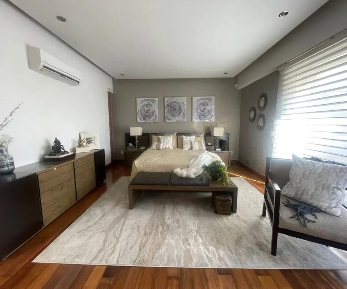 Casa En Venta,Valle Real,Paseo San Carlos 3061, Zapopan, Jalisco 45019, 4 Habitaciones,3 Baños,Paseo San Carlos,2,p4erYny Casa En Venta,Valle Real,Paseo San Carlos 3061, Zapopan, Jalisco 45019, 4 Habitaciones,3 Baños,Paseo San Carlos,2,p4erYny