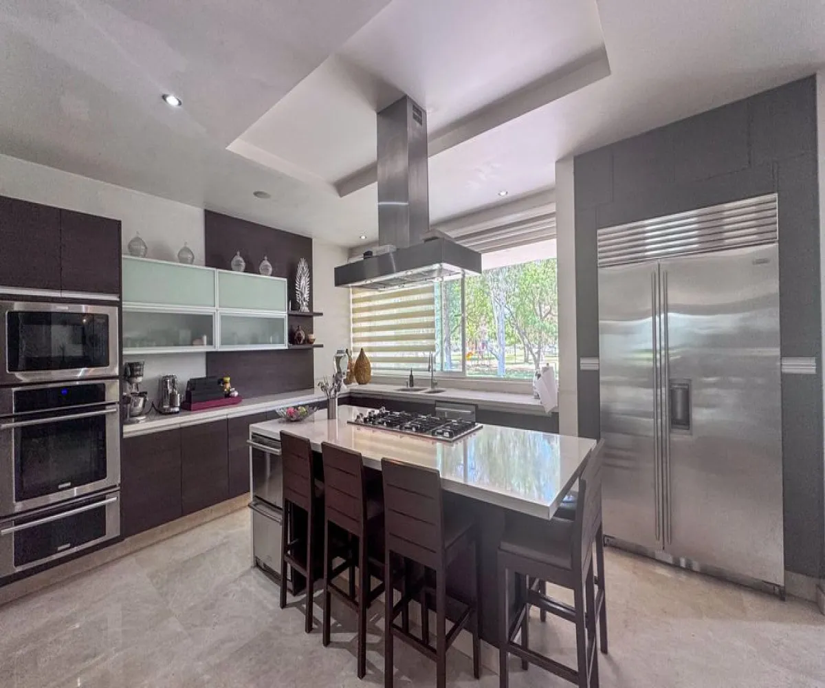 Casa En Venta,Valle Real,Paseo San Carlos 3061, Zapopan, Jalisco 45019, 4 Habitaciones,3 Baños,Paseo San Carlos,2,p4erYny Casa En Venta,Valle Real,Paseo San Carlos 3061, Zapopan, Jalisco 45019, 4 Habitaciones,3 Baños,Paseo San Carlos,2,p4erYny