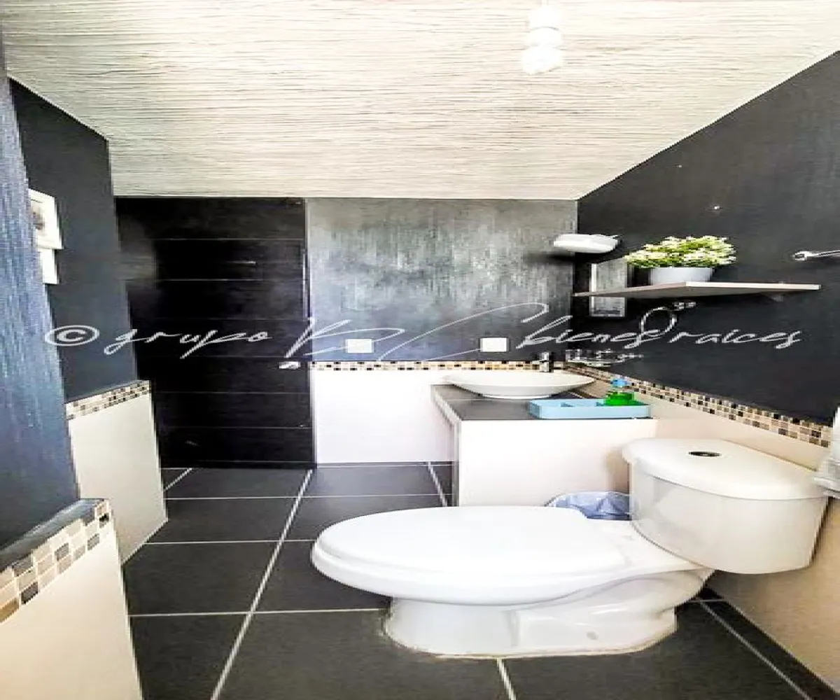 Casa En Venta,Jocotán,Zaragoza 5709, Zapopan, Jalisco 45017, 3 Habitaciones,3 Baños,Zaragoza,2,pdGfIDF Casa En Venta,Jocotán,Zaragoza 5709, Zapopan, Jalisco 45017, 3 Habitaciones,3 Baños,Zaragoza,2,pdGfIDF