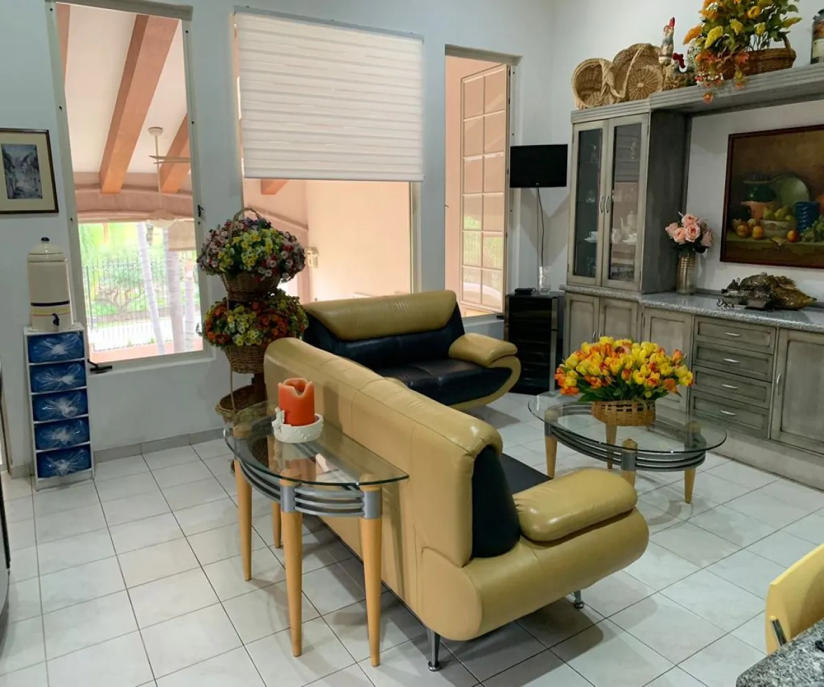 Casa En Venta,Villa Coral,Avenida Las Palmas 200 10, Zapopan, Jalisco 45169, 4 Habitaciones,4 Baños,Avenida Las Palmas,3,pdUnZx0