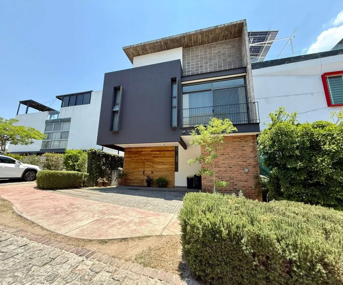 Casa En Venta,Los Castaños,Av. Naciones unidas S/N 96, Zapopan, Jalisco 45115, 3 Habitaciones,5 Baños,Av. Naciones unidas,1,pj3cAHA