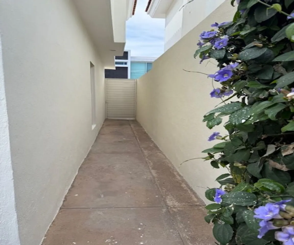 Casa En Venta,Casa Fuerte,Paseo el Alcázar 239, Tlajomulco de Zúñiga, Jalisco 45645, 3 Habitaciones,2 Baños,Paseo el Alcázar,1,pZmtMNb Casa En Venta,Casa Fuerte,Paseo el Alcázar 239, Tlajomulco de Zúñiga, Jalisco 45645, 3 Habitaciones,2 Baños,Paseo el Alcázar,1,pZmtMNb