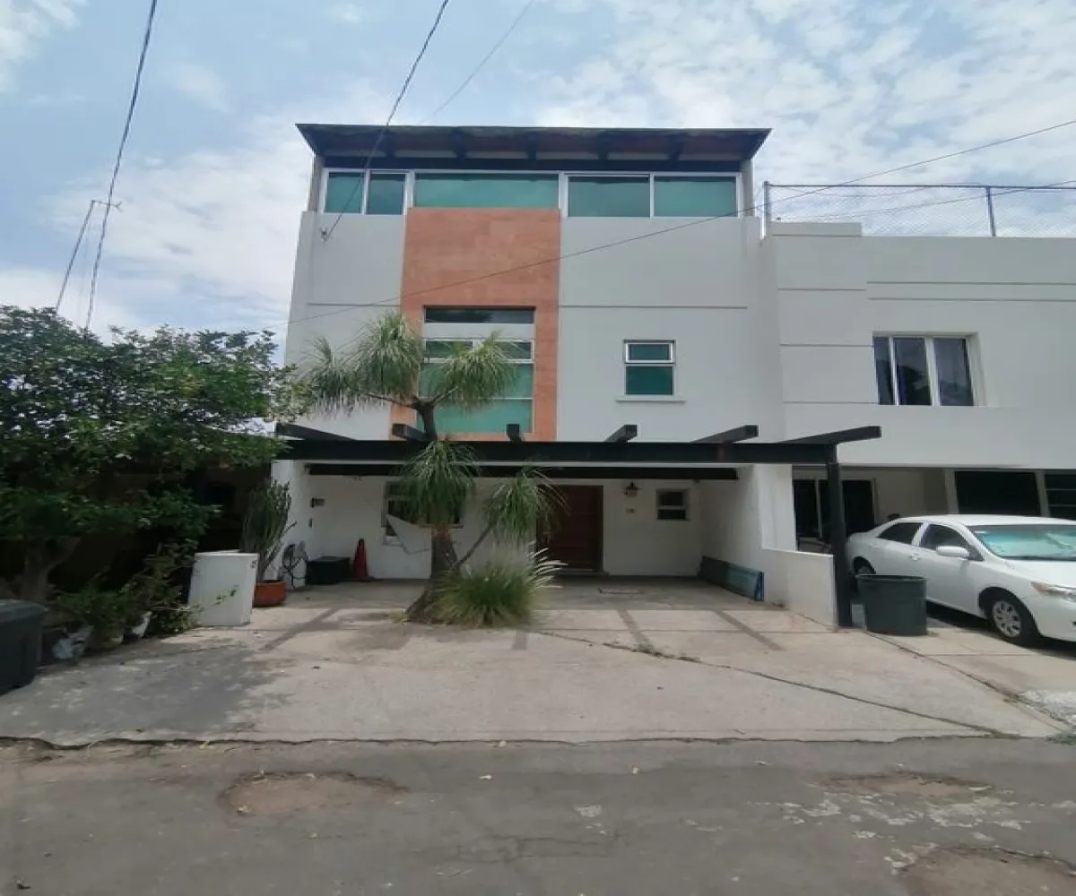 Casa En Venta,Valle de San Isidro,Industria de La Construcción 77 18, Zapopan, Jalisco 45132, 4 Habitaciones,3 Baños,Industria de La Construcción,3,pAdxwhm