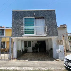 Casa En Venta,Bonita,Calle Villa del Mar 24, Zapopan, Jalisco 45230, 2 Habitaciones,1 Baño,Calle Villa del Mar,2,plDAsPb