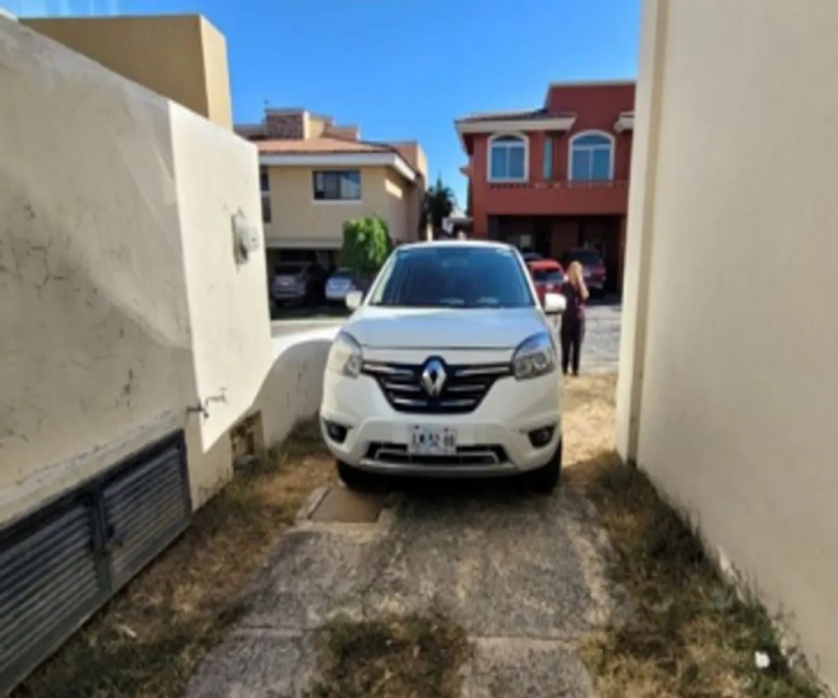 Casa En Venta,Bugambilias,ZAFIRO 888 38, Zapopan, Jalisco 45238, 5 Habitaciones,3 Baños,ZAFIRO,1,p46EEUn Casa En Venta,Bugambilias,ZAFIRO 888 38, Zapopan, Jalisco 45238, 5 Habitaciones,3 Baños,ZAFIRO,1,p46EEUn