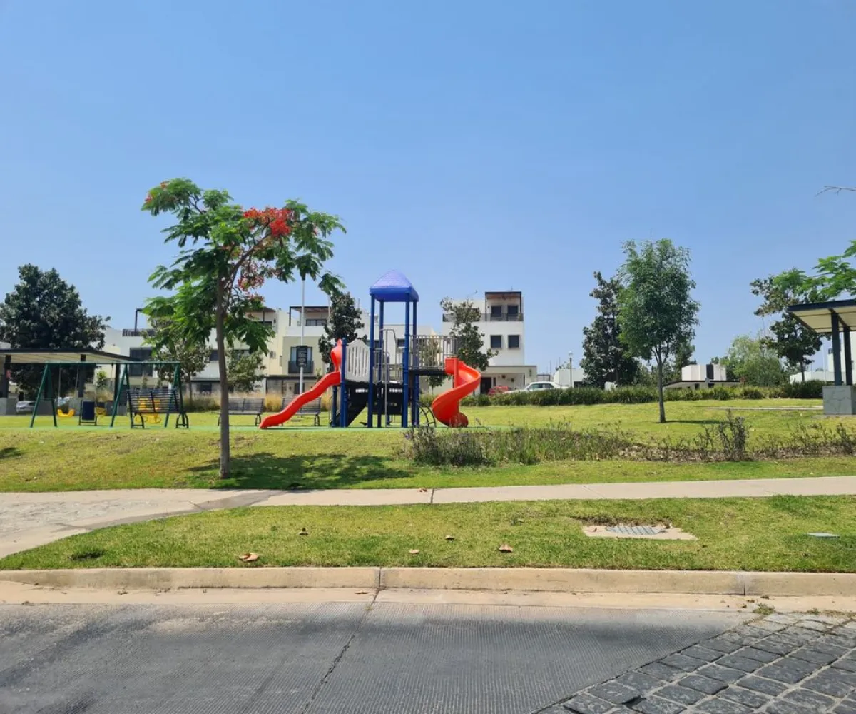 Casa En Venta,San Agustín,Avenida Adamar S/N, Tlajomulco de Zúñiga, Jalisco 45645, 3 Habitaciones,2 Baños,Avenida Adamar,2,pWudROx