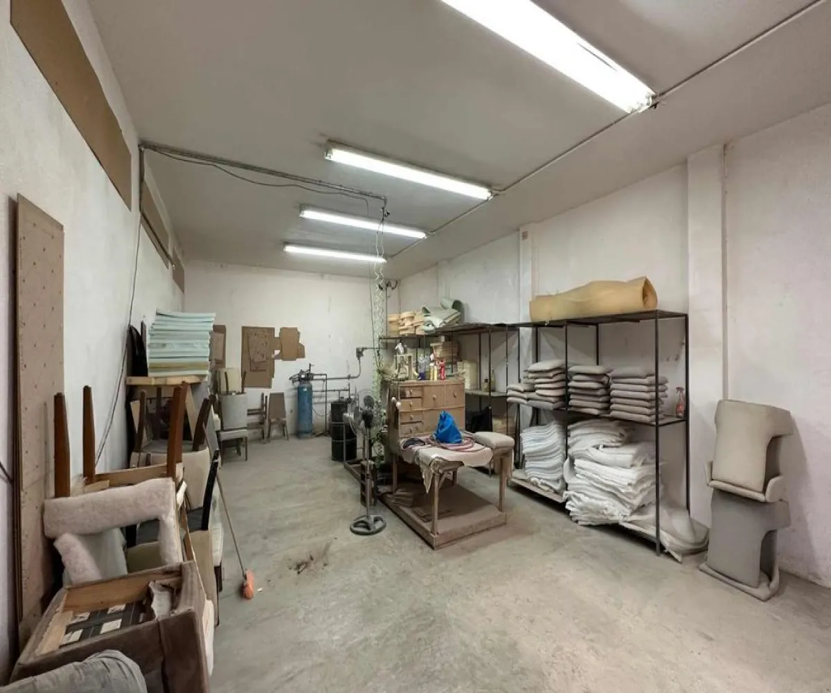 Industrial En Venta,Lomas del Cuatro,Loma Alegre 12, San Pedro Tlaquepaque, Jalisco 45599,Loma Alegre,1,p84HssT Industrial En Venta,Lomas del Cuatro,Loma Alegre 12, San Pedro Tlaquepaque, Jalisco 45599,Loma Alegre,1,p84HssT