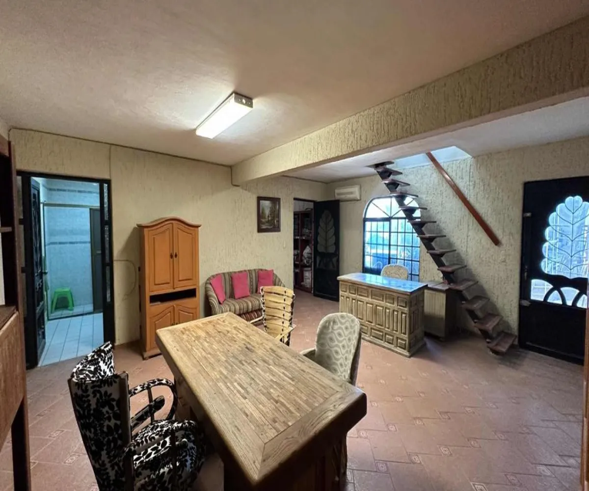 Industrial En Venta,Lomas del Cuatro,Loma Alegre 12, San Pedro Tlaquepaque, Jalisco 45599,Loma Alegre,1,p84HssT Industrial En Venta,Lomas del Cuatro,Loma Alegre 12, San Pedro Tlaquepaque, Jalisco 45599,Loma Alegre,1,p84HssT