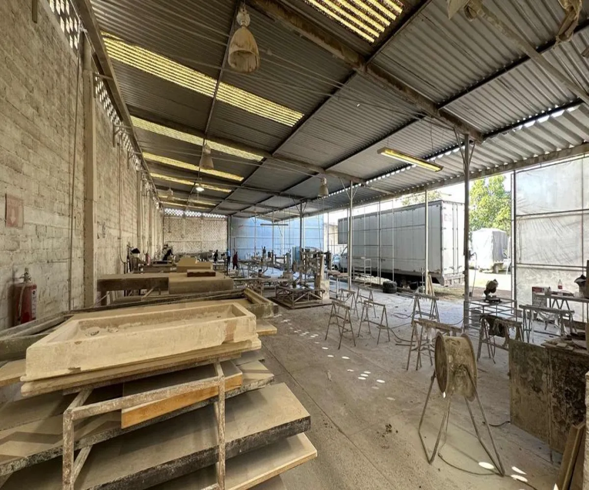 Industrial En Venta,Lomas del Cuatro,Loma Alegre 12, San Pedro Tlaquepaque, Jalisco 45599,Loma Alegre,1,p84HssT Industrial En Venta,Lomas del Cuatro,Loma Alegre 12, San Pedro Tlaquepaque, Jalisco 45599,Loma Alegre,1,p84HssT