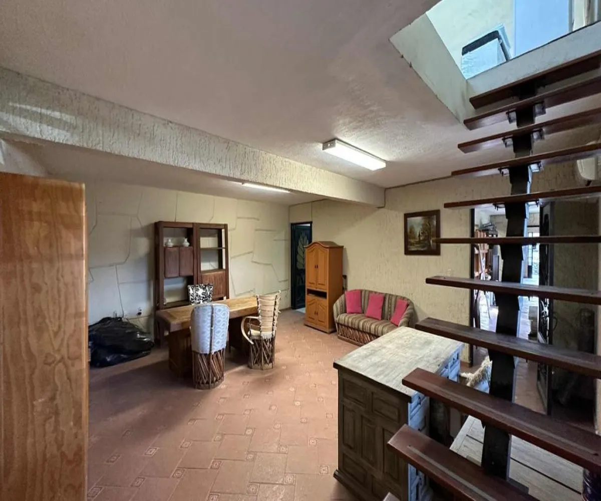 Industrial En Venta,Lomas del Cuatro,Loma Alegre 12, San Pedro Tlaquepaque, Jalisco 45599,Loma Alegre,1,p84HssT Industrial En Venta,Lomas del Cuatro,Loma Alegre 12, San Pedro Tlaquepaque, Jalisco 45599,Loma Alegre,1,p84HssT