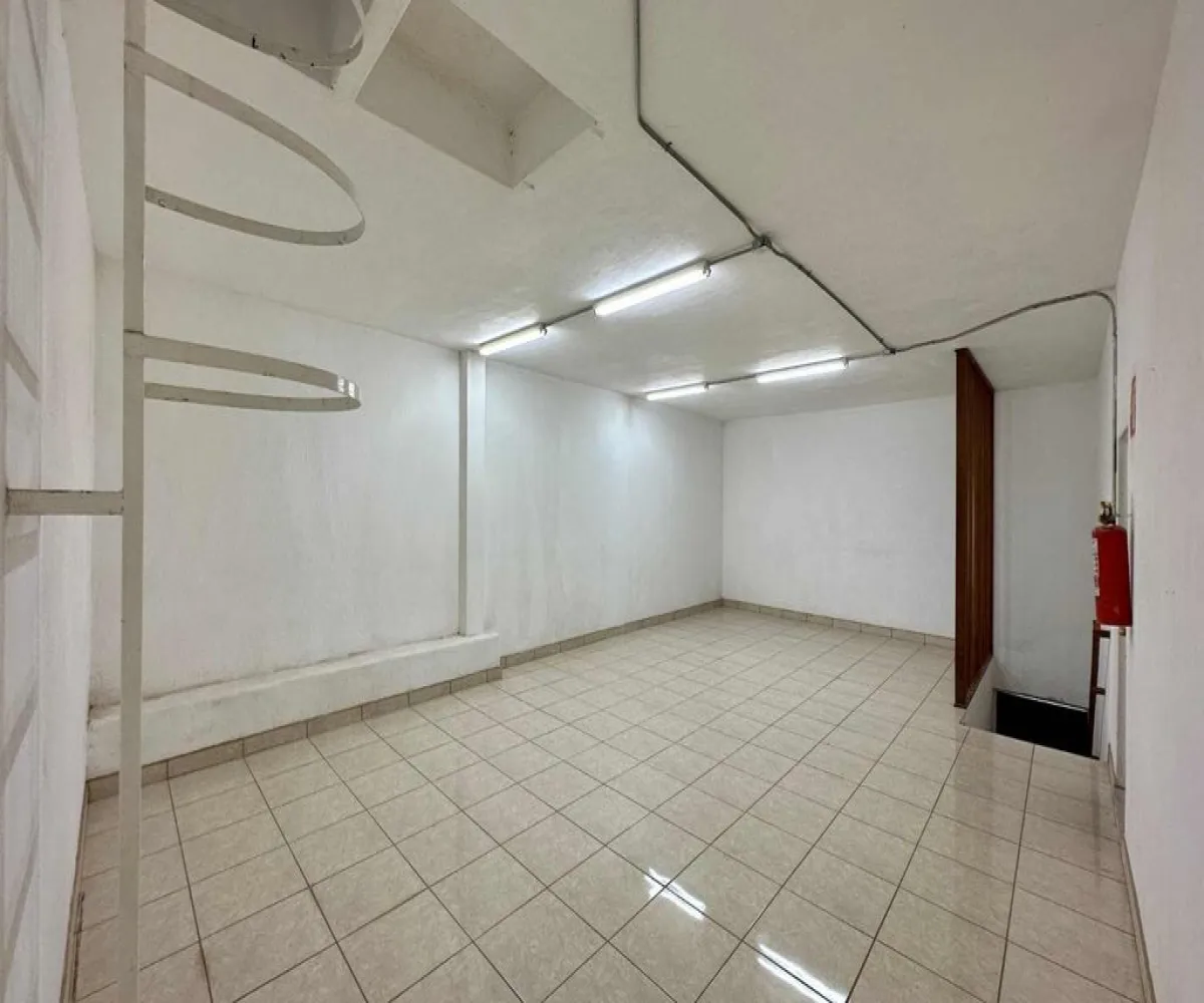 Industrial En Venta,Lomas del Cuatro,Loma Alegre 12, San Pedro Tlaquepaque, Jalisco 45599,Loma Alegre,1,p84HssT Industrial En Venta,Lomas del Cuatro,Loma Alegre 12, San Pedro Tlaquepaque, Jalisco 45599,Loma Alegre,1,p84HssT