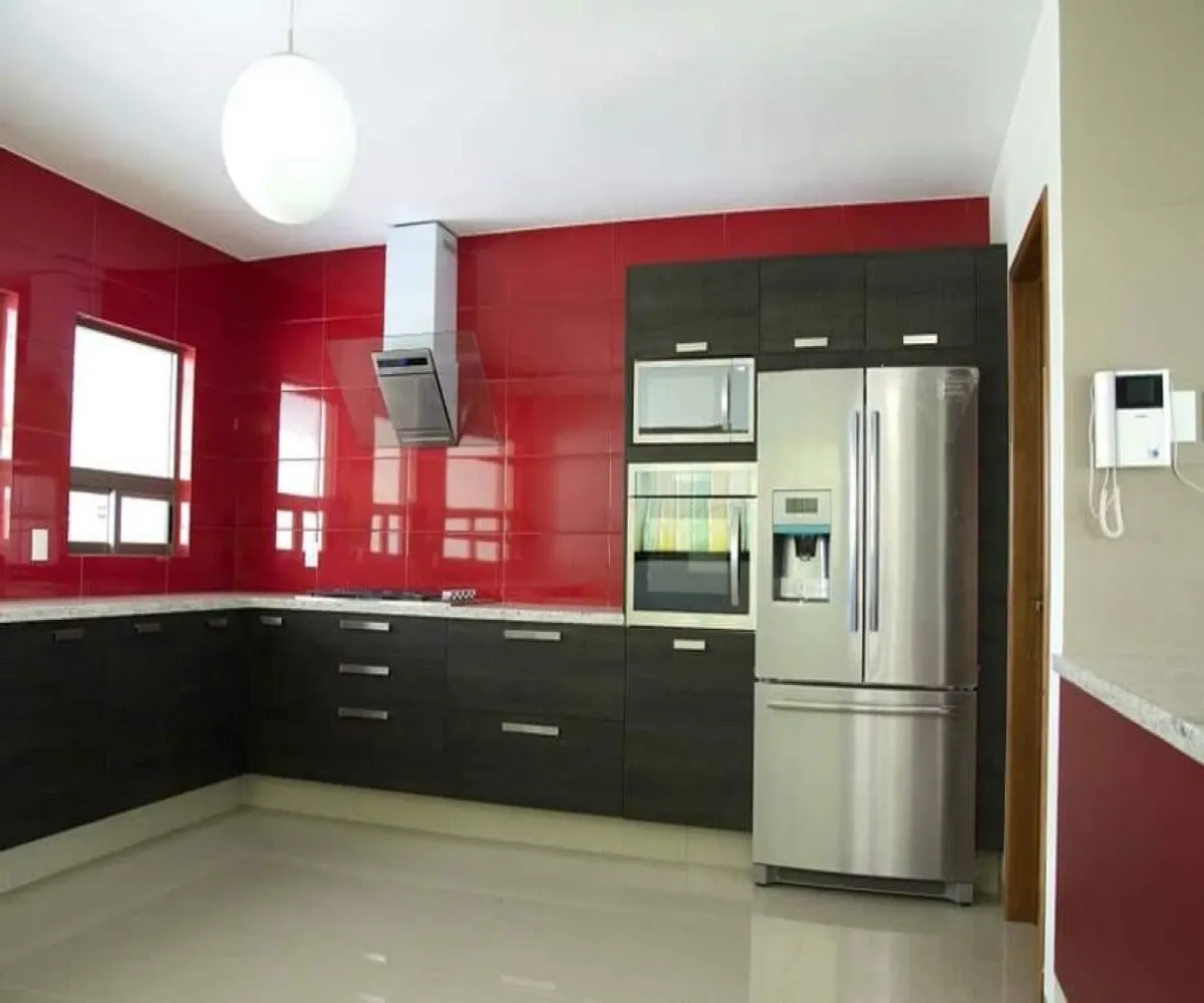 Casa En Venta,Jardines de Guadalupe,Calle Santo Tomás de Aquino 4840, Zapopan, Jalisco 45038, 4 Habitaciones,4 Baños,Calle Santo Tomás de Aquino,1,pkUw2Bz