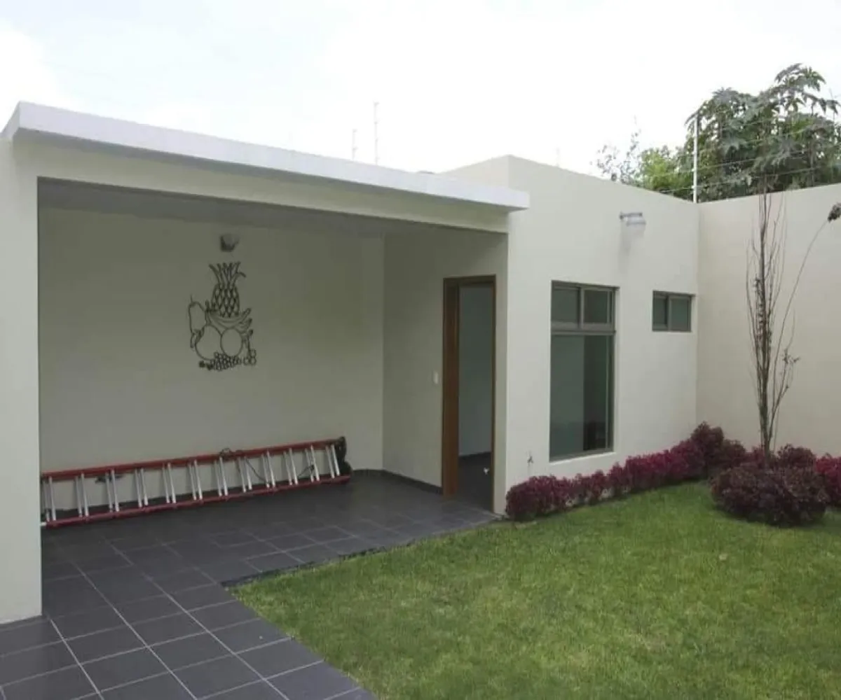 Casa En Venta,Jardines de Guadalupe,Calle Santo Tomás de Aquino 4840, Zapopan, Jalisco 45038, 4 Habitaciones,4 Baños,Calle Santo Tomás de Aquino,1,pkUw2Bz