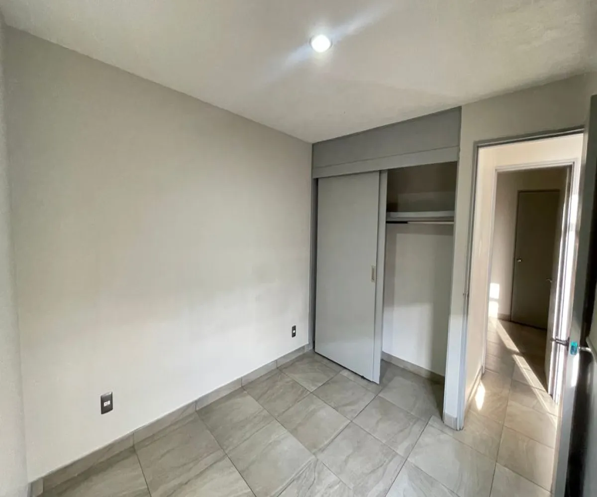 Departamento En Venta,Arboledas,Pedro Simón Laplace 3947-A 17, Zapopan, Jalisco 45070, 2 Habitaciones,1 Baño,Pedro Simón Laplace,1,petQfax