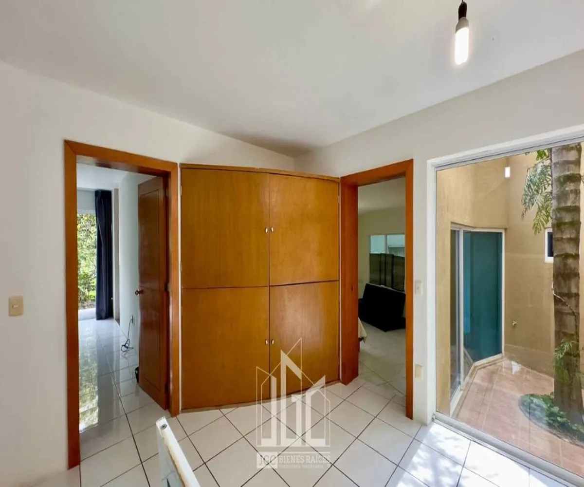 Casa En Venta,El Palomar,Rinconada del Acueducto 118, Tlajomulco de Zúñiga, Jalisco 45643, 5 Habitaciones,5 Baños,Rinconada del Acueducto,1,pdTa2oz Casa En Venta,El Palomar,Rinconada del Acueducto 118, Tlajomulco de Zúñiga, Jalisco 45643, 5 Habitaciones,5 Baños,Rinconada del Acueducto,1,pdTa2oz