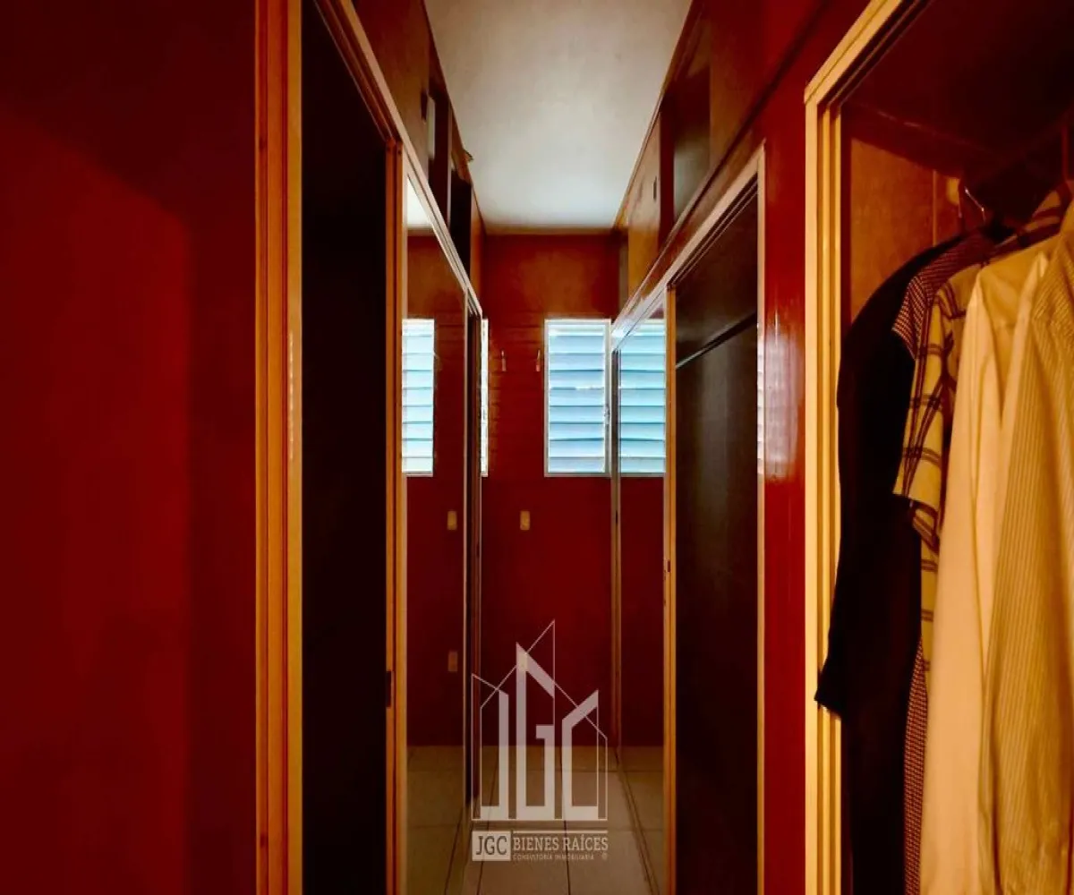 Casa En Venta,El Palomar,Rinconada del Acueducto 118, Tlajomulco de Zúñiga, Jalisco 45643, 5 Habitaciones,5 Baños,Rinconada del Acueducto,1,pdTa2oz Casa En Venta,El Palomar,Rinconada del Acueducto 118, Tlajomulco de Zúñiga, Jalisco 45643, 5 Habitaciones,5 Baños,Rinconada del Acueducto,1,pdTa2oz