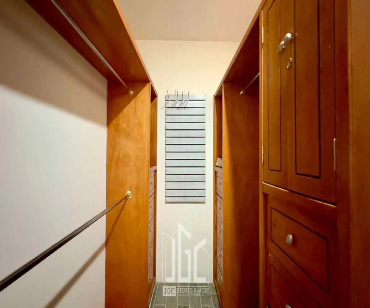 Casa En Venta,El Palomar,Rinconada del Acueducto 118, Tlajomulco de Zúñiga, Jalisco 45643, 5 Habitaciones,5 Baños,Rinconada del Acueducto,1,pdTa2oz Casa En Venta,El Palomar,Rinconada del Acueducto 118, Tlajomulco de Zúñiga, Jalisco 45643, 5 Habitaciones,5 Baños,Rinconada del Acueducto,1,pdTa2oz