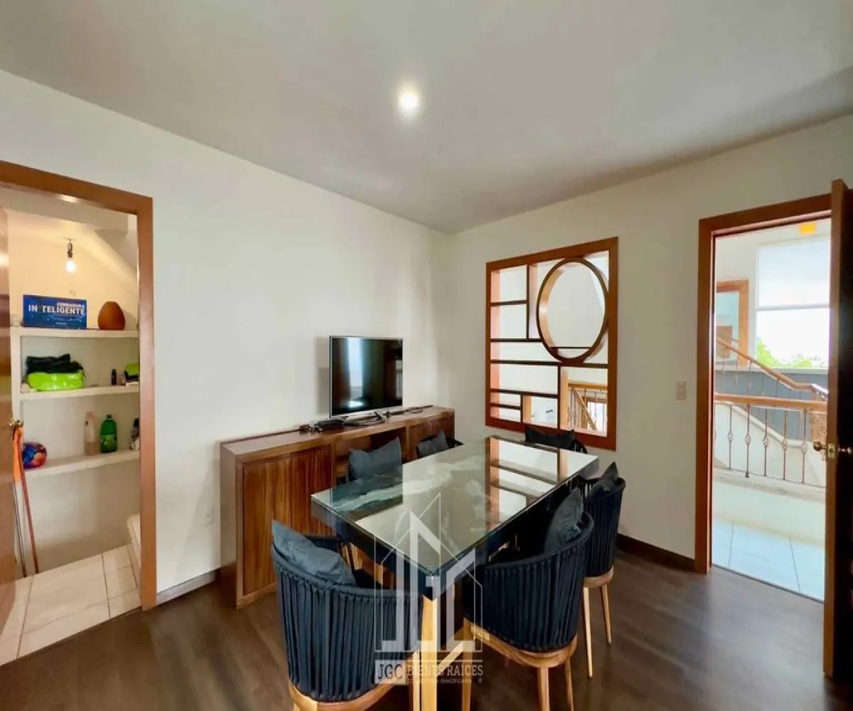 Casa En Venta,El Palomar,Rinconada del Acueducto 118, Tlajomulco de Zúñiga, Jalisco 45643, 5 Habitaciones,5 Baños,Rinconada del Acueducto,1,pdTa2oz Casa En Venta,El Palomar,Rinconada del Acueducto 118, Tlajomulco de Zúñiga, Jalisco 45643, 5 Habitaciones,5 Baños,Rinconada del Acueducto,1,pdTa2oz