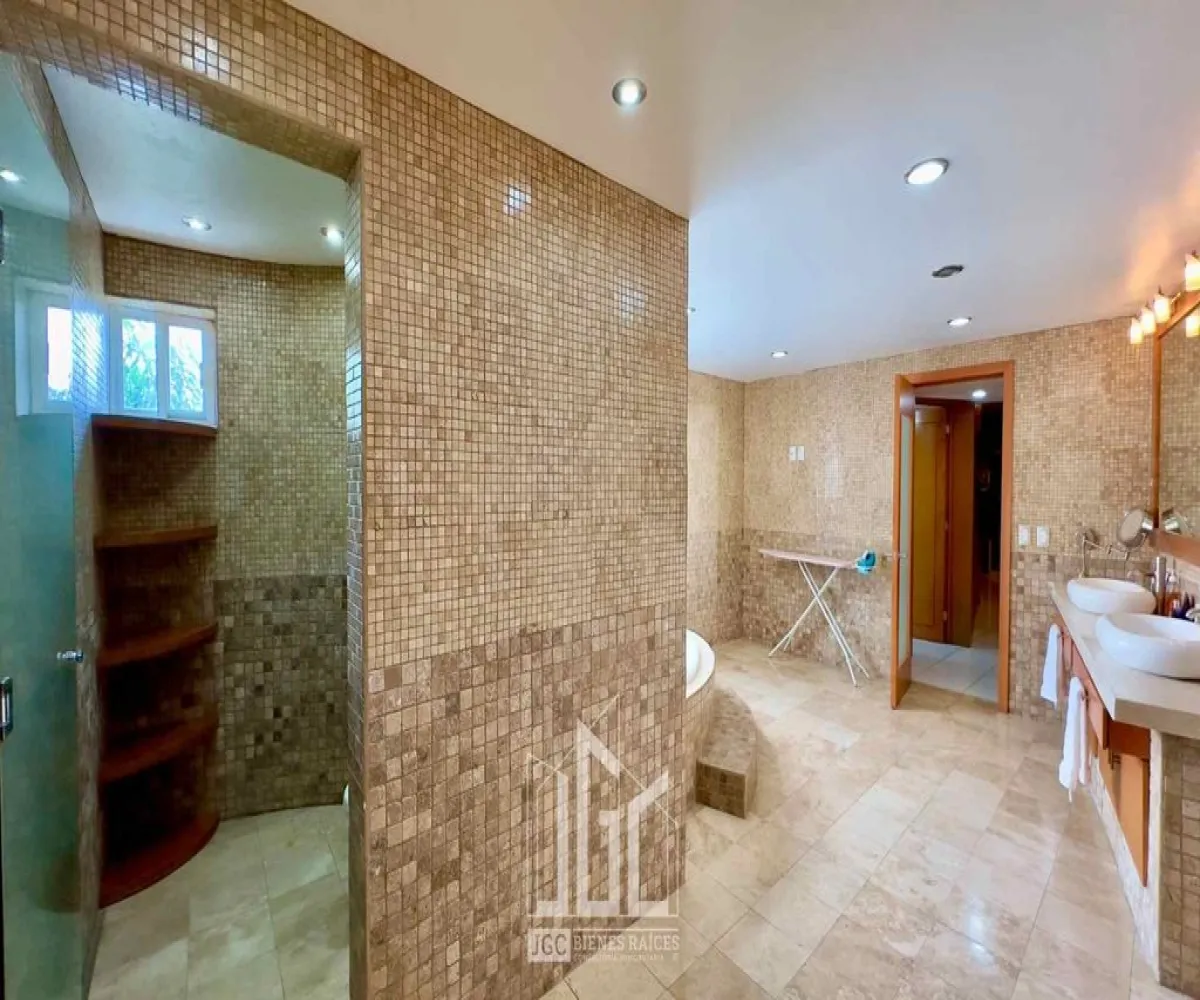 Casa En Venta,El Palomar,Rinconada del Acueducto 118, Tlajomulco de Zúñiga, Jalisco 45643, 5 Habitaciones,5 Baños,Rinconada del Acueducto,1,pdTa2oz Casa En Venta,El Palomar,Rinconada del Acueducto 118, Tlajomulco de Zúñiga, Jalisco 45643, 5 Habitaciones,5 Baños,Rinconada del Acueducto,1,pdTa2oz