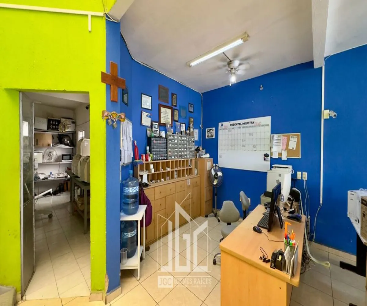 Local En Venta,La Perla,López Portillo 774, Guadalajara, Jalisco 44360,2 Baños,López Portillo,1,pomBTWV