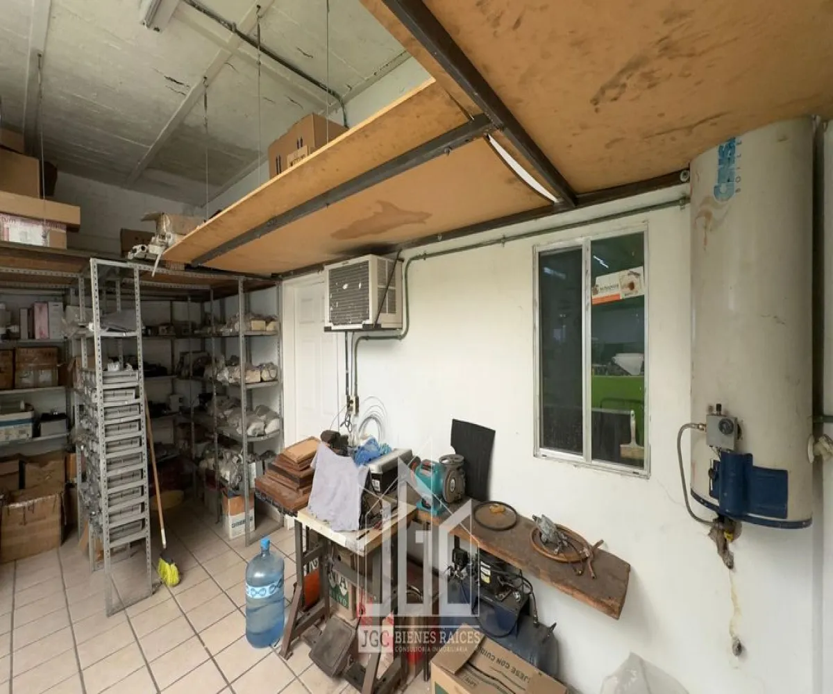 Local En Venta,La Perla,López Portillo 774, Guadalajara, Jalisco 44360,2 Baños,López Portillo,1,pomBTWV