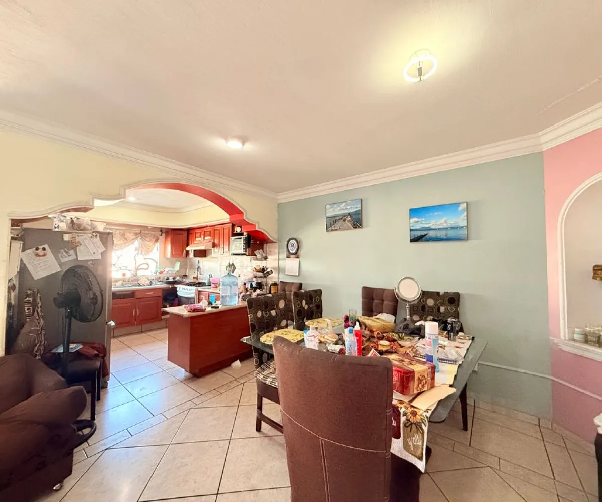 Casa En Venta,Residencial La Soledad,Calle Anacleto Caminos 1, San Pedro Tlaquepaque, Jalisco 45525, 4 Habitaciones,3 Baños,Calle Anacleto Caminos,3,ppi6Ycn