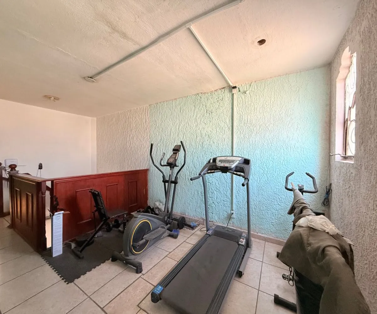 Casa En Venta,Residencial La Soledad,Calle Anacleto Caminos 1, San Pedro Tlaquepaque, Jalisco 45525, 4 Habitaciones,3 Baños,Calle Anacleto Caminos,3,ppi6Ycn