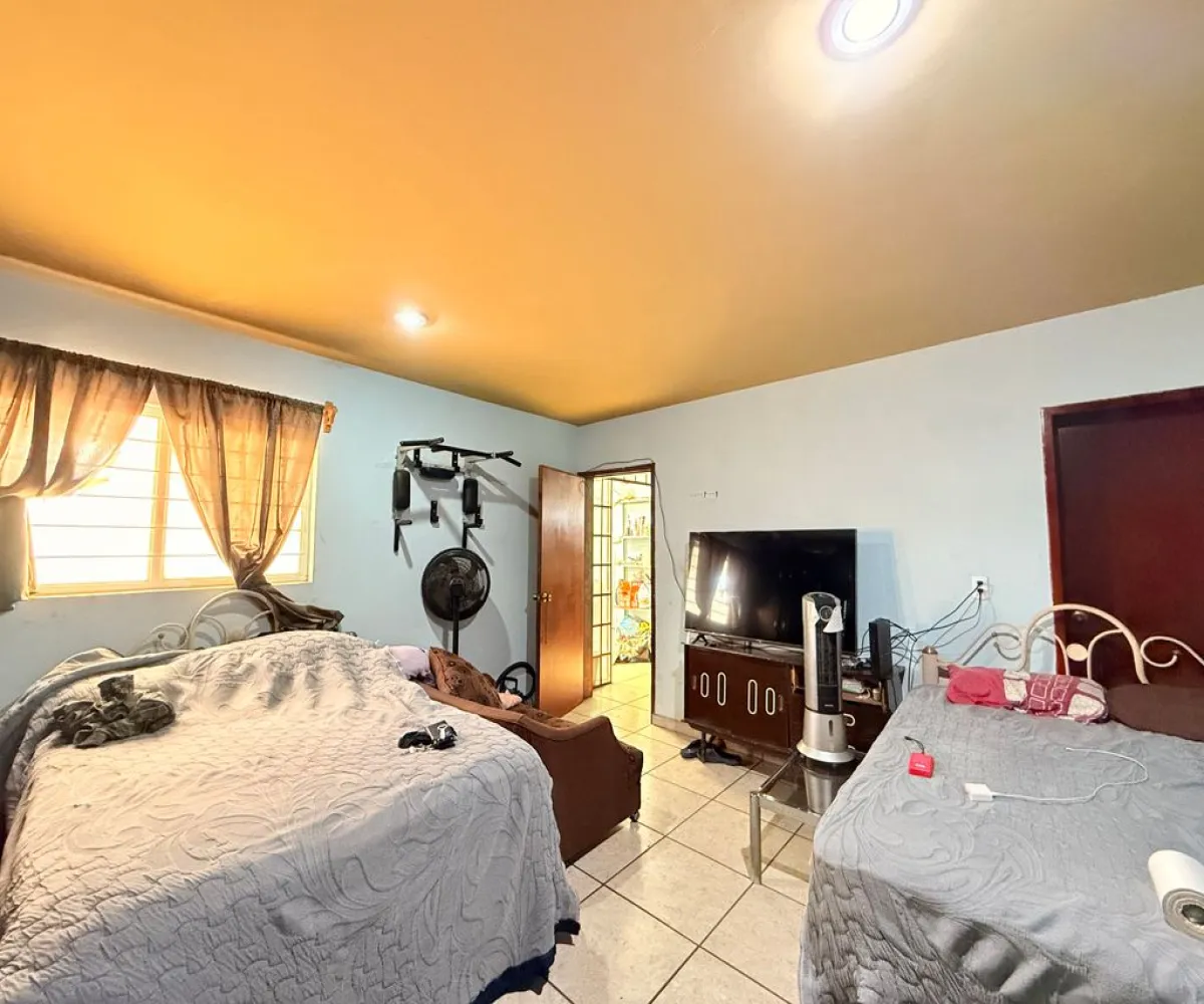 Casa En Venta,Residencial La Soledad,Calle Anacleto Caminos 1, San Pedro Tlaquepaque, Jalisco 45525, 4 Habitaciones,3 Baños,Calle Anacleto Caminos,3,ppi6Ycn
