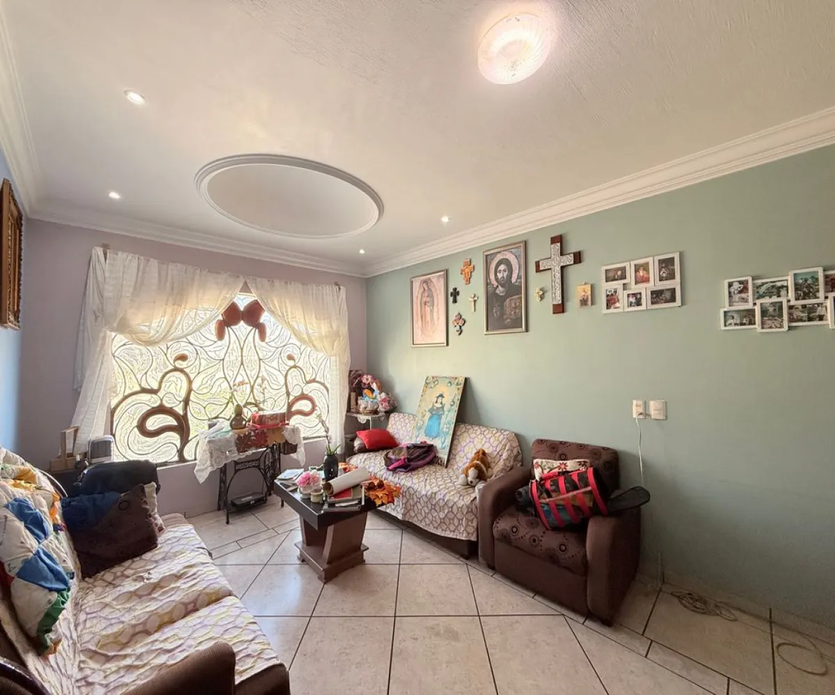 Casa En Venta,Residencial La Soledad,Calle Anacleto Caminos 1, San Pedro Tlaquepaque, Jalisco 45525, 4 Habitaciones,3 Baños,Calle Anacleto Caminos,3,ppi6Ycn