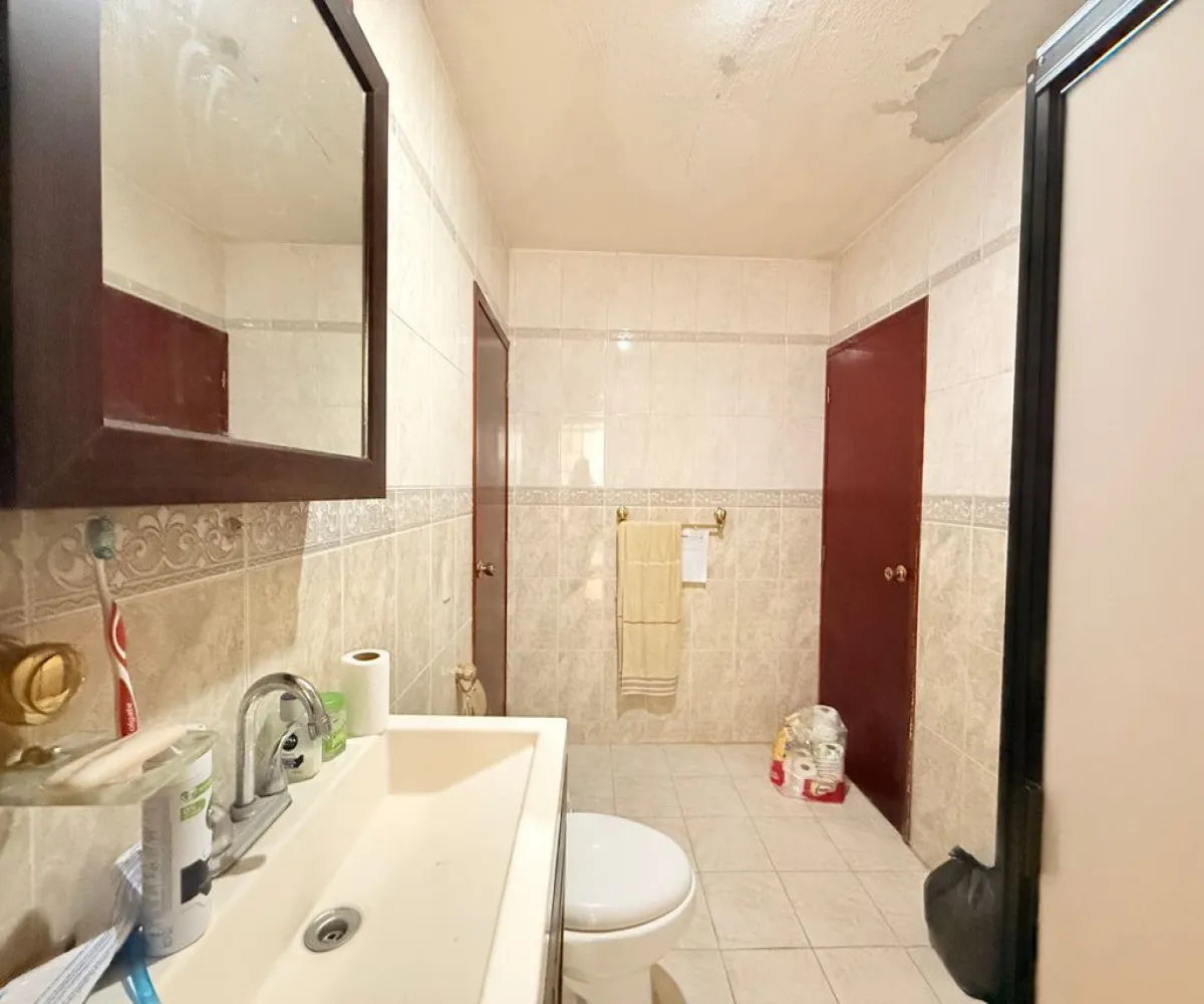 Casa En Venta,Residencial La Soledad,Calle Anacleto Caminos 1, San Pedro Tlaquepaque, Jalisco 45525, 4 Habitaciones,3 Baños,Calle Anacleto Caminos,3,ppi6Ycn