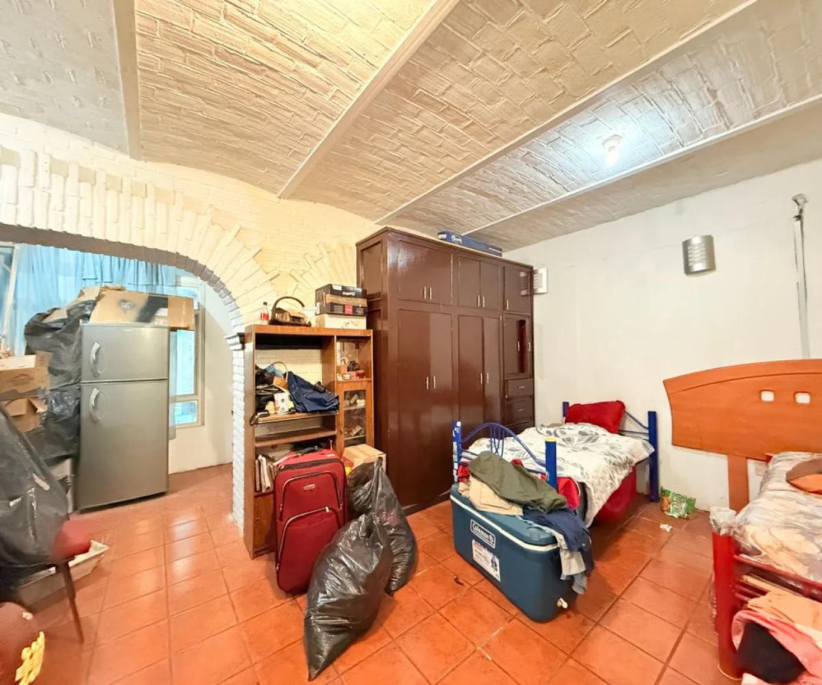 Casa En Venta,Residencial La Soledad,Calle Anacleto Caminos 1, San Pedro Tlaquepaque, Jalisco 45525, 4 Habitaciones,3 Baños,Calle Anacleto Caminos,3,ppi6Ycn