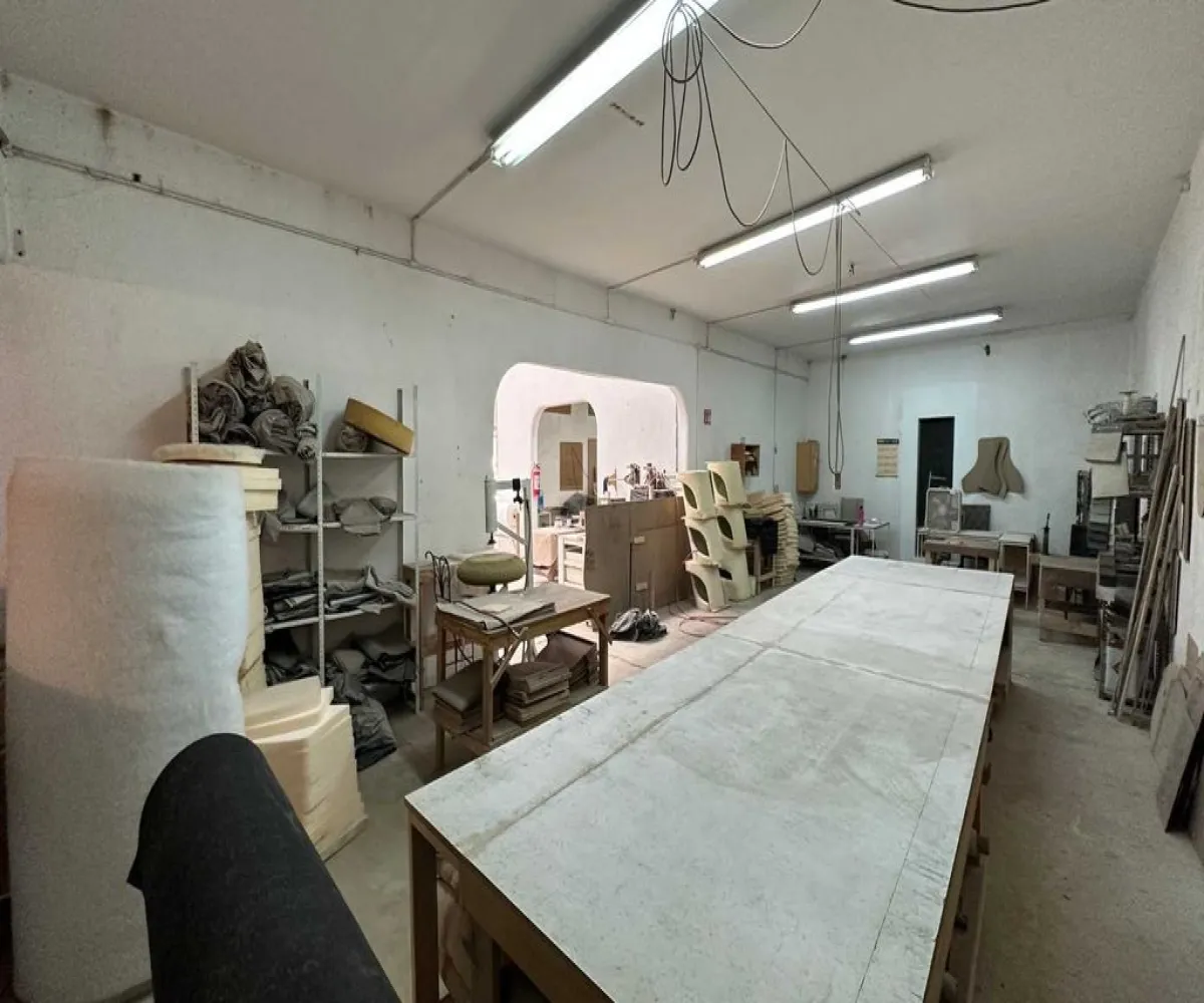 Industrial En Renta,Lomas del Cuatro,Loma Alegre 12, San Pedro Tlaquepaque, Jalisco 45599,3 Baños,Loma Alegre,1,phvsiA7 Industrial En Renta,Lomas del Cuatro,Loma Alegre 12, San Pedro Tlaquepaque, Jalisco 45599,3 Baños,Loma Alegre,1,phvsiA7