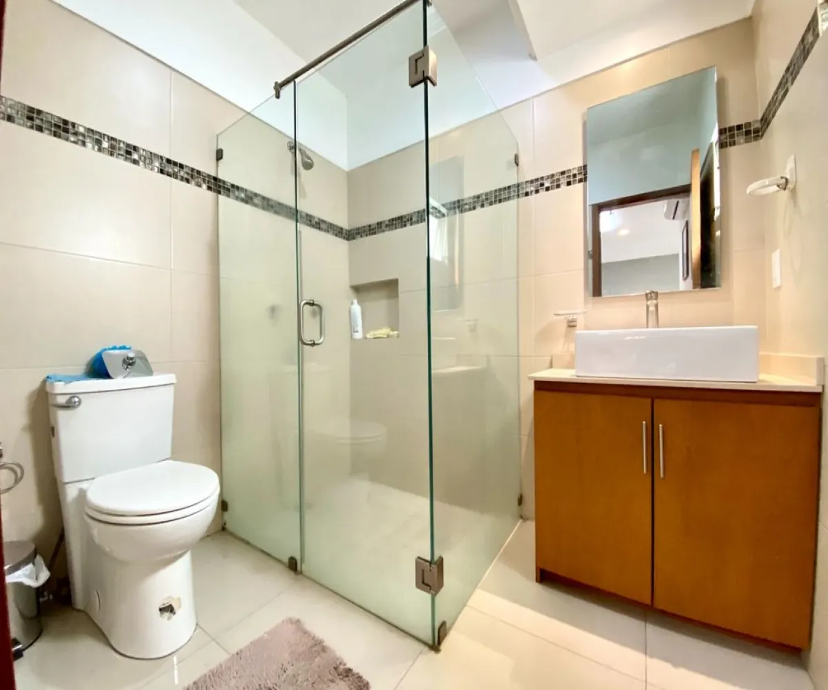 Casa En Renta,Altagracia,Avenida de la Mancha 12 230, Zapopan, Jalisco 45130, 3 Habitaciones,3 Baños,Avenida de la Mancha,1,p5NLYLy