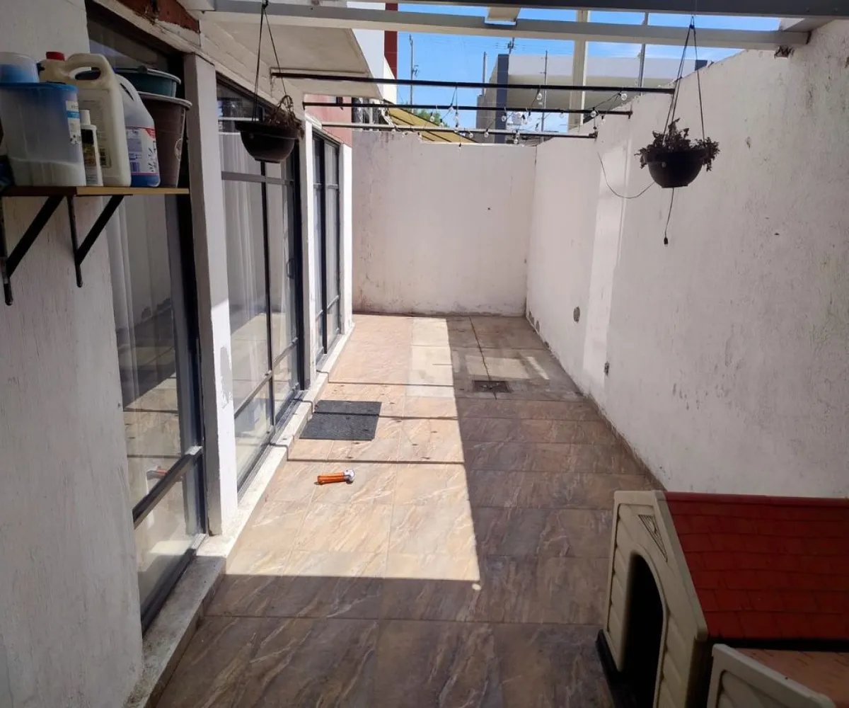 Casa En Venta,Francisco I. Madero 673 1, San Pedro Tlaquepaque, Jalisco 45645, 3 Habitaciones,3 Baños,Francisco I. Madero,1,pBusWfx