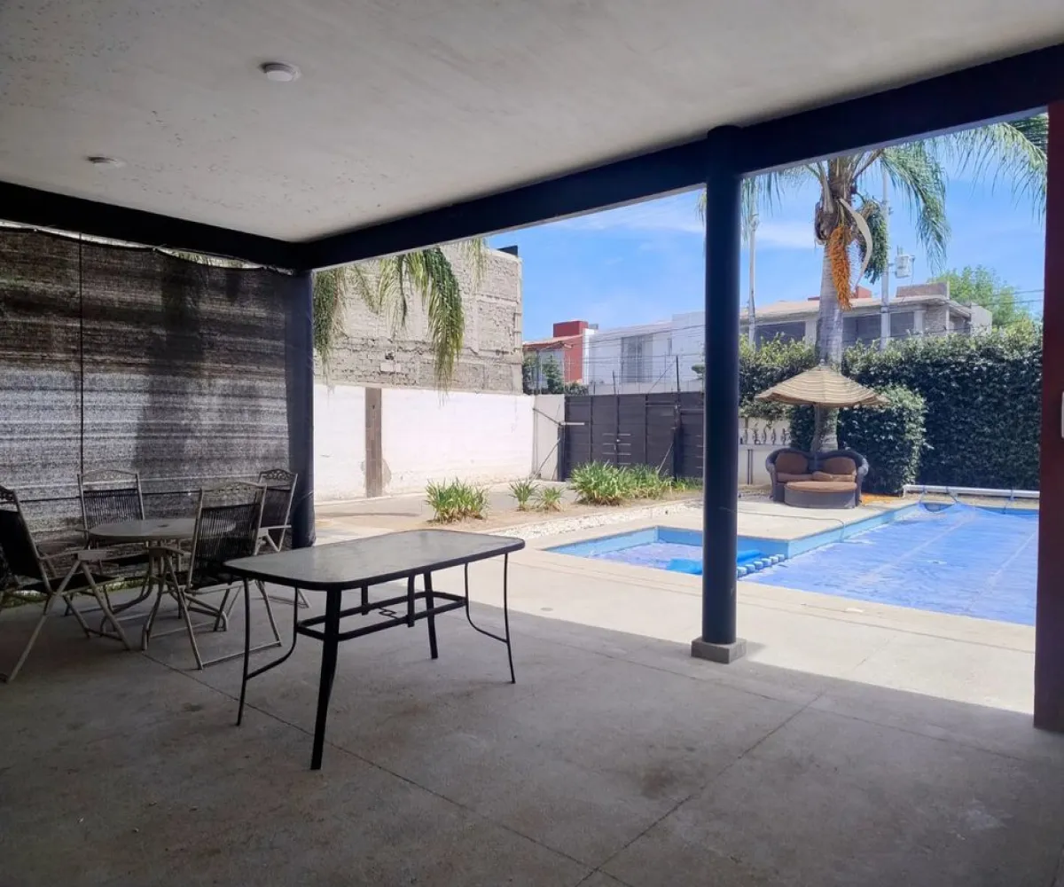 Casa En Venta,Francisco I. Madero 673 1, San Pedro Tlaquepaque, Jalisco 45645, 3 Habitaciones,3 Baños,Francisco I. Madero,1,pBusWfx