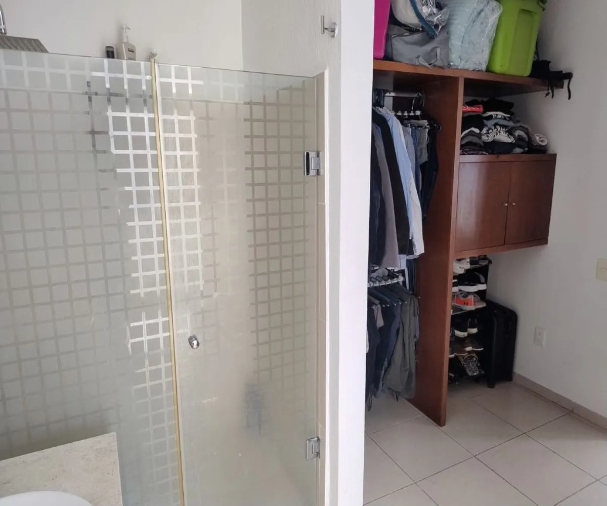 Casa En Venta,Francisco I. Madero 673 1, San Pedro Tlaquepaque, Jalisco 45645, 3 Habitaciones,3 Baños,Francisco I. Madero,1,pBusWfx