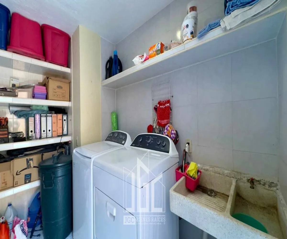 Casa En Venta,El Palomar,Paseo de Las Cumbres 274 L-289, Tlajomulco de Zúñiga, Jalisco 45643, 4 Habitaciones,4 Baños,Paseo de Las Cumbres,4,pWe2dBK Casa En Venta,El Palomar,Paseo de Las Cumbres 274 L-289, Tlajomulco de Zúñiga, Jalisco 45643, 4 Habitaciones,4 Baños,Paseo de Las Cumbres,4,pWe2dBK