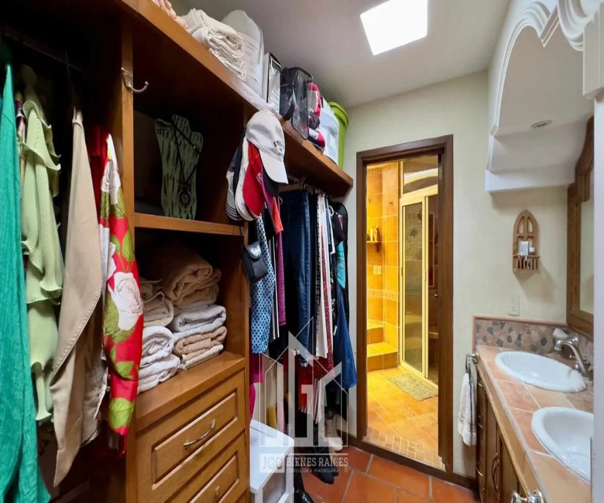 Casa En Venta,El Palomar,Paseo de Las Cumbres 274 L-289, Tlajomulco de Zúñiga, Jalisco 45643, 4 Habitaciones,4 Baños,Paseo de Las Cumbres,4,pWe2dBK Casa En Venta,El Palomar,Paseo de Las Cumbres 274 L-289, Tlajomulco de Zúñiga, Jalisco 45643, 4 Habitaciones,4 Baños,Paseo de Las Cumbres,4,pWe2dBK