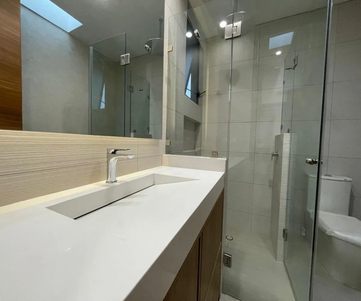 Casa En Venta,Los Robles,Avenida Paseo de los Robles Norte 207, Zapopan, Jalisco 45230, 4 Habitaciones,4 Baños,Avenida Paseo de los Robles Norte,2,pOmoiCl Casa En Venta,Los Robles,Avenida Paseo de los Robles Norte 207, Zapopan, Jalisco 45230, 4 Habitaciones,4 Baños,Avenida Paseo de los Robles Norte,2,pOmoiCl