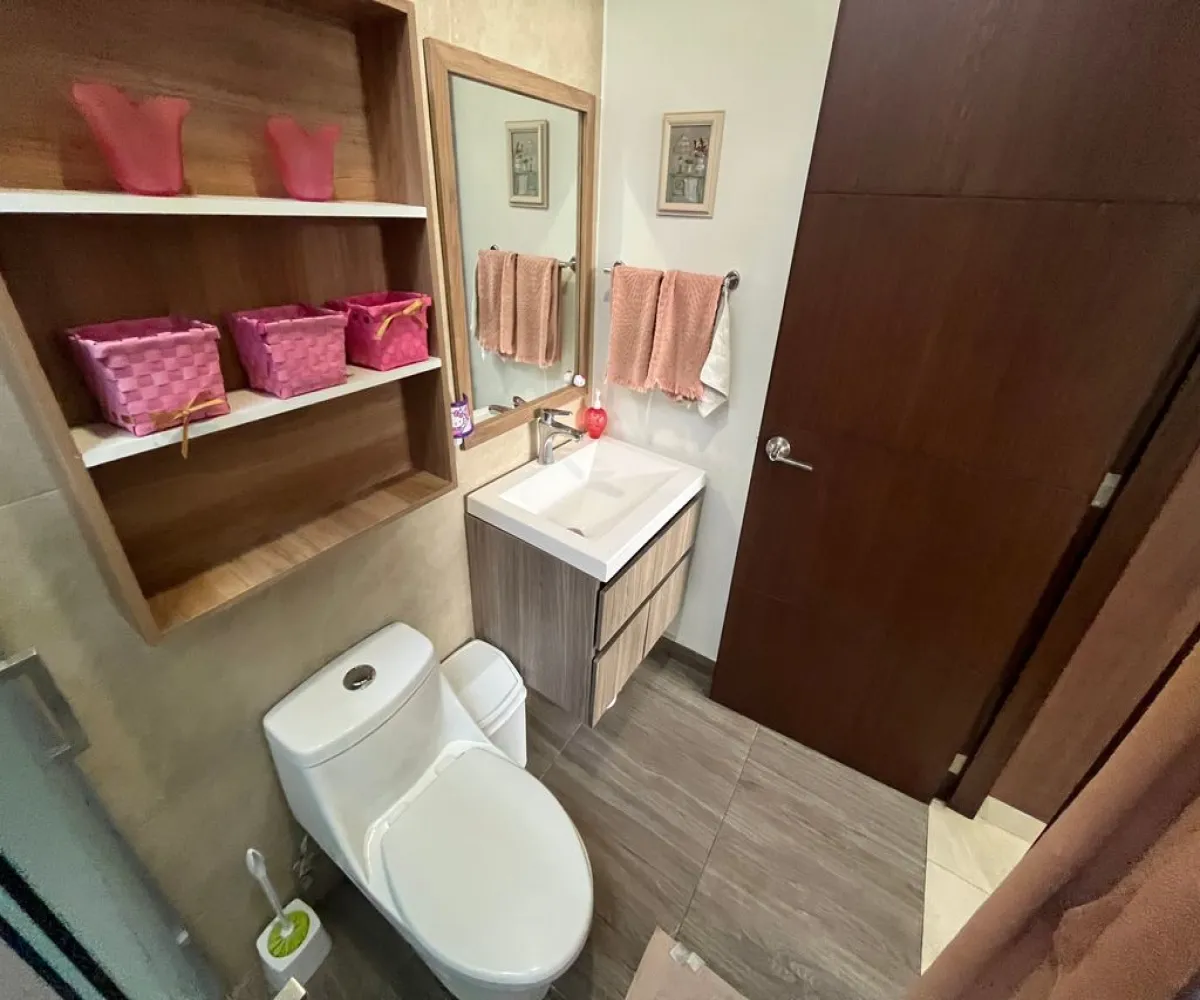 Casa En Venta,Bosques de Santa Anita,ximar 101 65, Tlajomulco de Zúñiga, Jalisco 45645, 4 Habitaciones,3 Baños,ximar,1,pJCHWqa