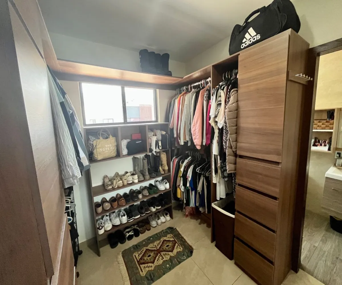 Casa En Venta,Bosques de Santa Anita,ximar 101 65, Tlajomulco de Zúñiga, Jalisco 45645, 4 Habitaciones,3 Baños,ximar,1,pJCHWqa