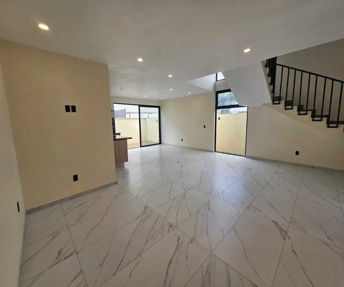 Casa En Venta,Parques Vallarta,Paseo de la Estrella 3588, Zapopan, Jalisco 45134, 4 Habitaciones,3 Baños,Paseo de la Estrella,1,pL0Yjna