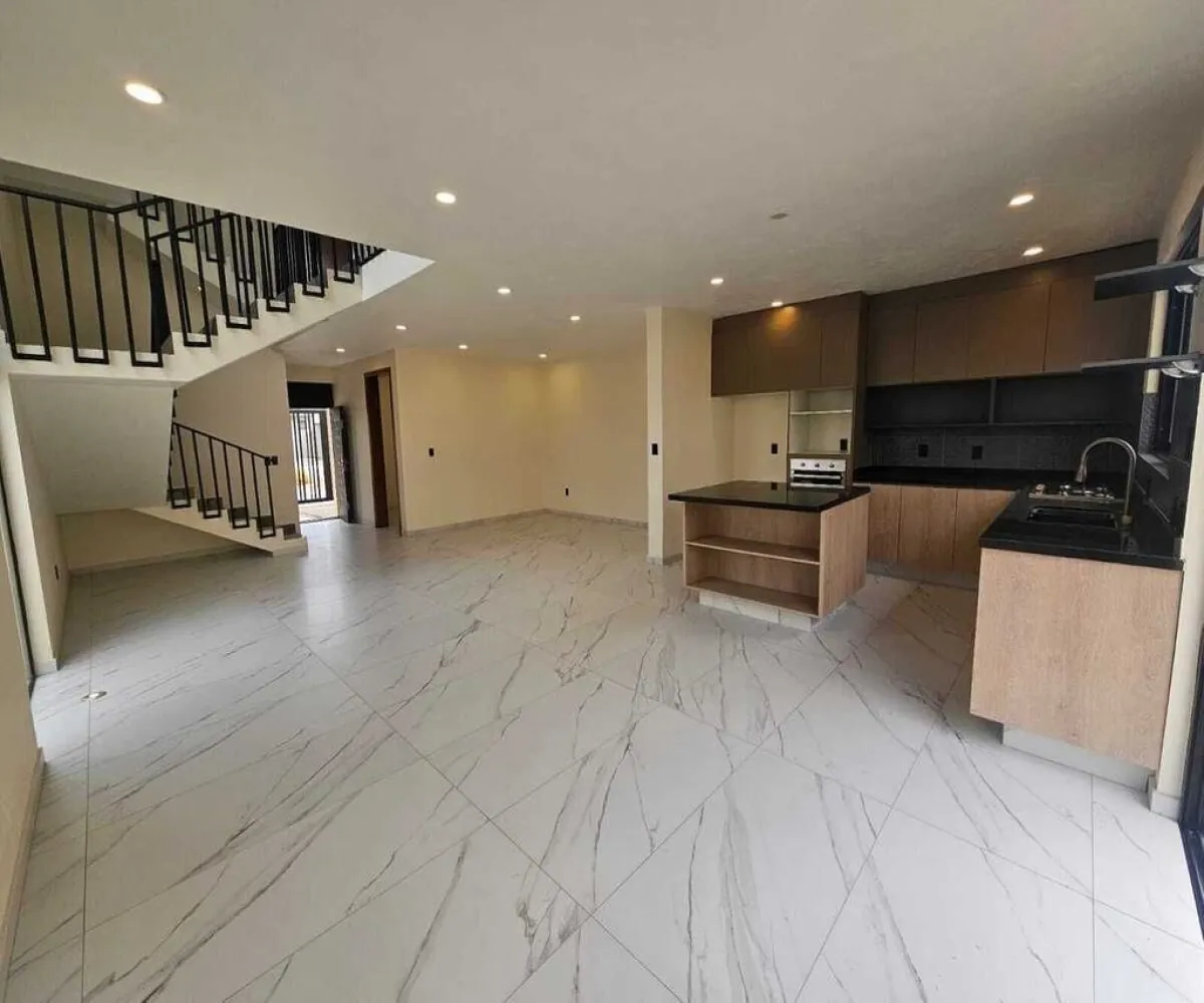 Casa En Venta,Parques Vallarta,Paseo de la Estrella 3588, Zapopan, Jalisco 45134, 4 Habitaciones,3 Baños,Paseo de la Estrella,1,pL0Yjna