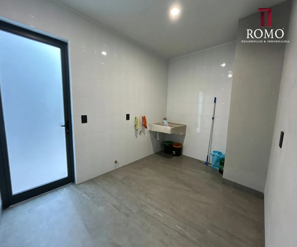 Casa En Venta,Ciudad Bugambilias,Paseo de la Vicuña 2140, Zapopan, Jalisco 45237, 4 Habitaciones,4 Baños,Paseo de la Vicuña,1,pPrlykB Casa En Venta,Ciudad Bugambilias,Paseo de la Vicuña 2140, Zapopan, Jalisco 45237, 4 Habitaciones,4 Baños,Paseo de la Vicuña,1,pPrlykB