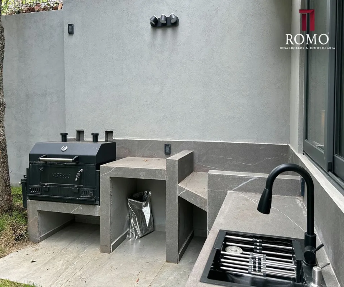 Casa En Venta,Ciudad Bugambilias,Paseo de la Vicuña 2140, Zapopan, Jalisco 45237, 4 Habitaciones,4 Baños,Paseo de la Vicuña,1,pPrlykB Casa En Venta,Ciudad Bugambilias,Paseo de la Vicuña 2140, Zapopan, Jalisco 45237, 4 Habitaciones,4 Baños,Paseo de la Vicuña,1,pPrlykB