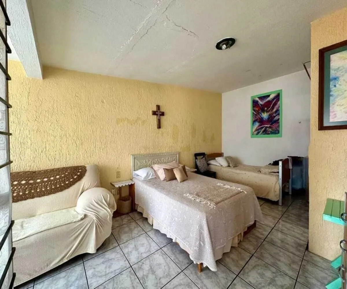 Casa En Venta,Real,Calle Aldama 827, Guadalajara, Jalisco 44400, 4 Habitaciones,3 Baños,Calle Aldama,1,pMBn4kV Casa En Venta,Real,Calle Aldama 827, Guadalajara, Jalisco 44400, 4 Habitaciones,3 Baños,Calle Aldama,1,pMBn4kV