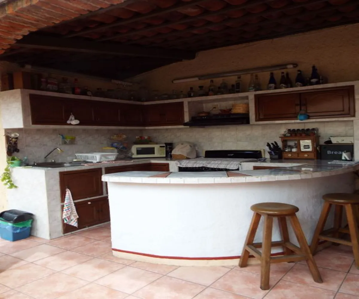 Casa En Venta,Real,Calle Aldama 827, Guadalajara, Jalisco 44400, 4 Habitaciones,3 Baños,Calle Aldama,1,pMBn4kV Casa En Venta,Real,Calle Aldama 827, Guadalajara, Jalisco 44400, 4 Habitaciones,3 Baños,Calle Aldama,1,pMBn4kV