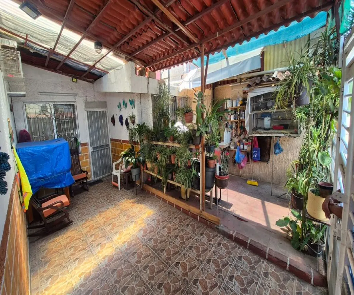 Casa En Venta,Villas de La Loma,Amapola 63 E, Zapopan, Jalisco 45134, 4 Habitaciones,3 Baños,Amapola,1,pUvvx24